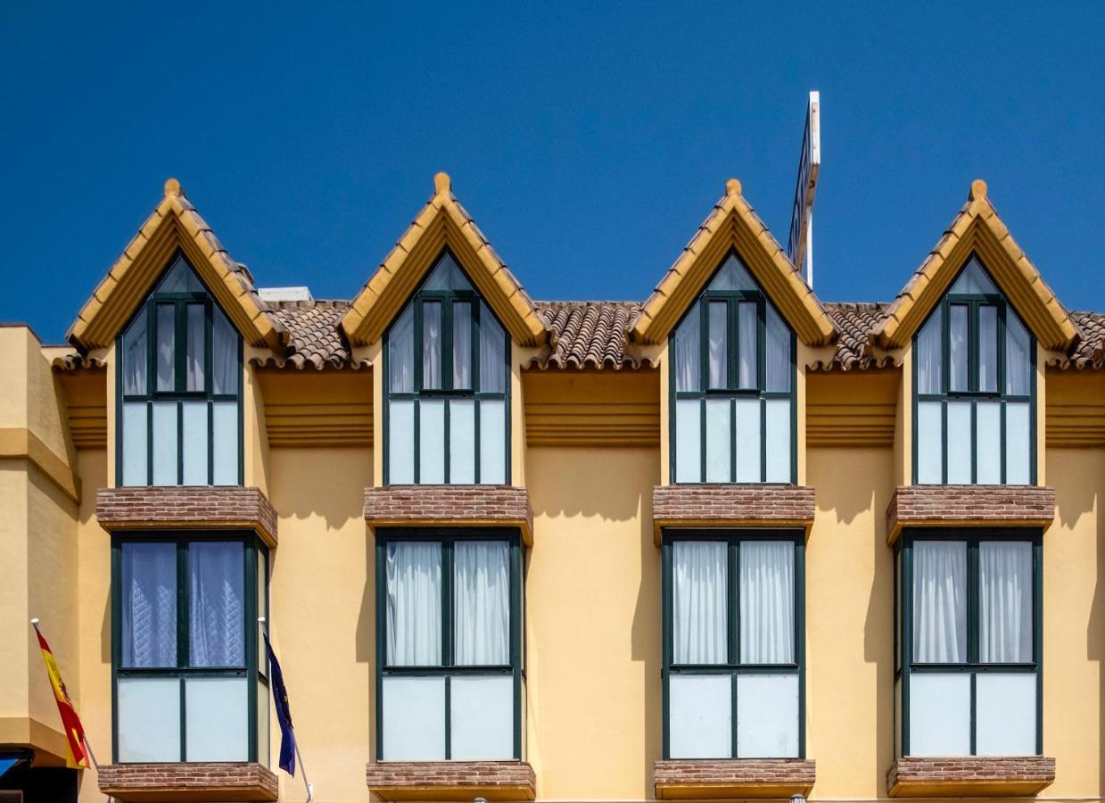 Hotel Dona Matilde Estepona Dış mekan fotoğraf